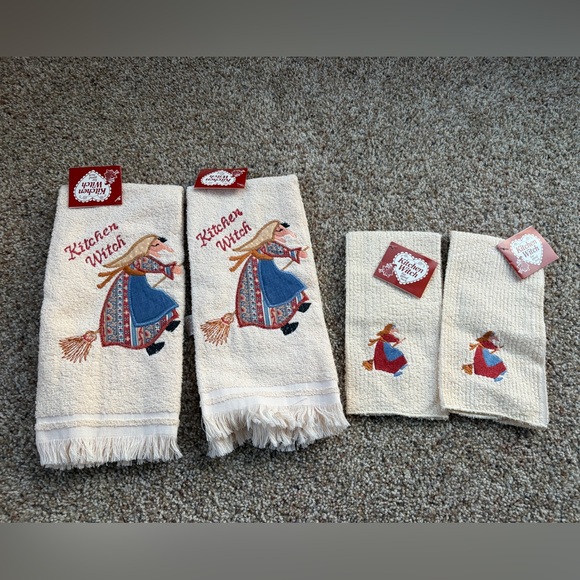 New Vtg Cannon Set Of 4 Towels USA Halloween Kitchen Witch R.A. Briggs